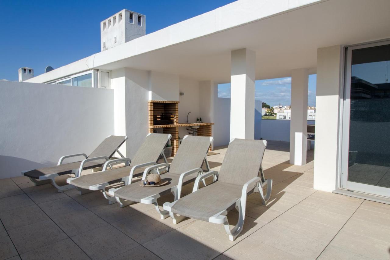 Terrace Apartment By Stay-Ici, Algarve Holiday Rental アルブフェイラ エクステリア 写真