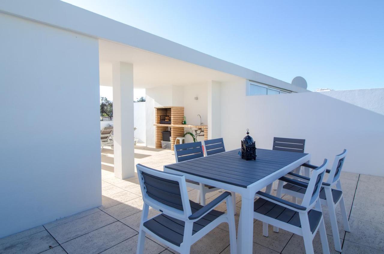 Terrace Apartment By Stay-Ici, Algarve Holiday Rental アルブフェイラ エクステリア 写真