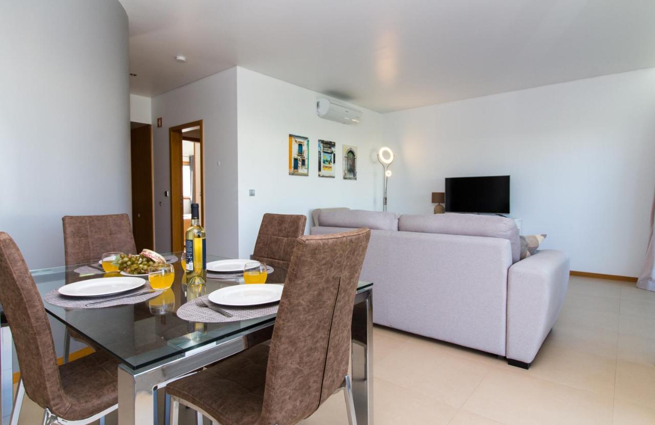 Terrace Apartment By Stay-Ici, Algarve Holiday Rental アルブフェイラ エクステリア 写真